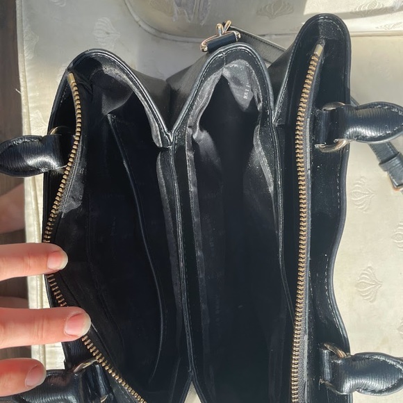 DKNY Paige Satchel in Black - Medium Size 👜👛👝 - Picture 5 of 11